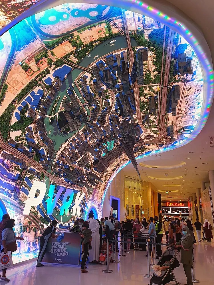 Dubai Mall aquarium construction with sharks and flooded service tunnel