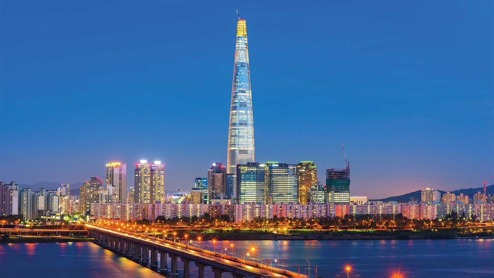 Lotte World Tower – Vertical Transportation & High-Wind Design in Seismic Korea