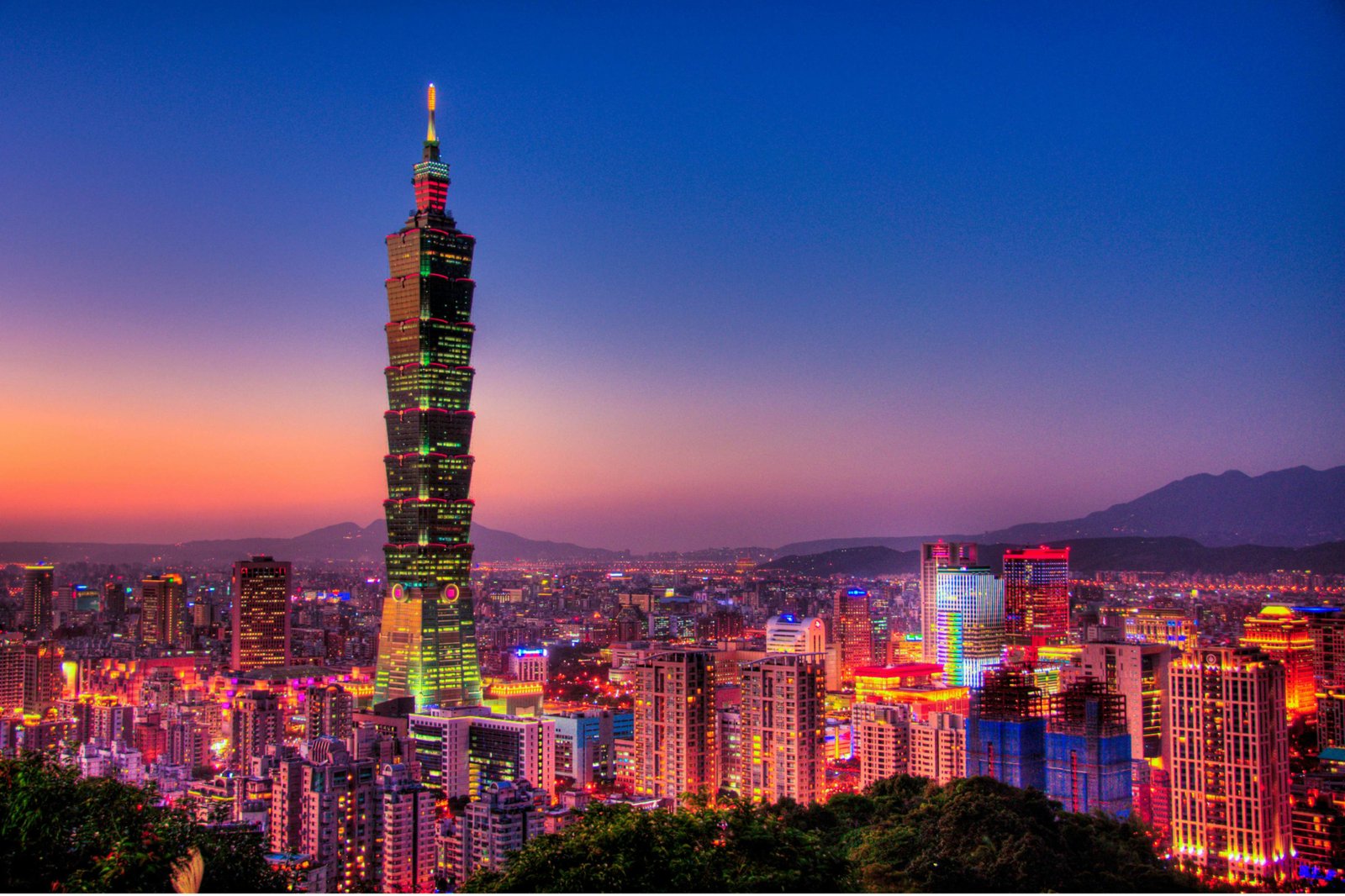 Taipei 101 skyscraper with tuned mass damper under blue sky